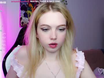Nude cam girl small_blondee image #3866539