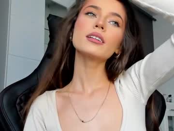 Nude cam girl isia_slay image #3307894