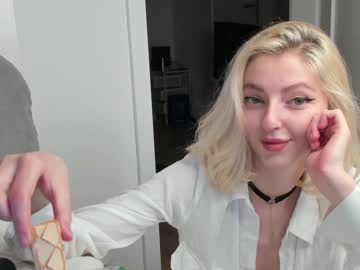 Nude cam girl yournaughtymiss image #1928224