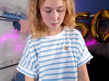 Nude cam girl lottie_shine image #2915696