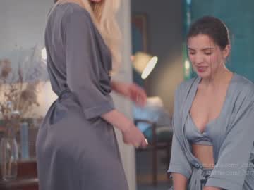 Nude cam girl _2strangers image #5284433