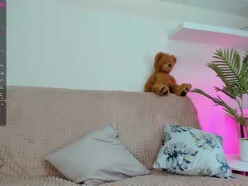 Nude cam girl _rileyreid_ image #3822753
