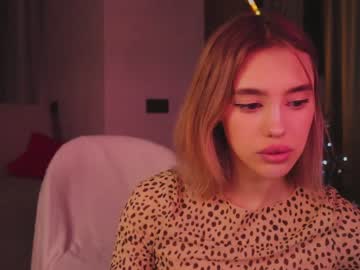 Nude cam girl angella_kleee image #3360202