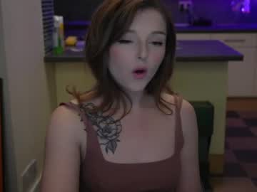 Nude cam girl lucydelovely image #2960983