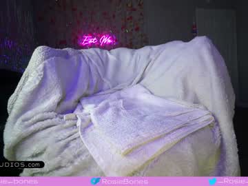 Nude cam girl rosiebones image #3799265
