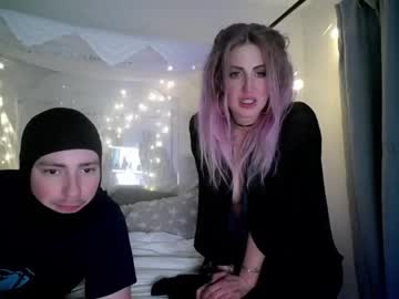 Nude cam couple siriandstevejobs image #5952456