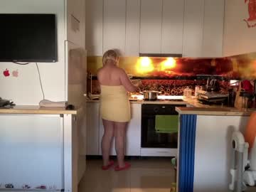 Nude cam girl kiradivine image #5075474