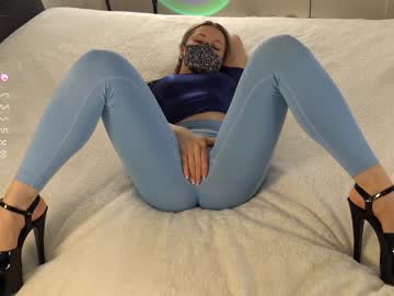 Nude cam girl blondehottiek image #5600372