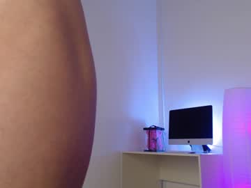 Nude cam girl holy_crap__ image #4336771