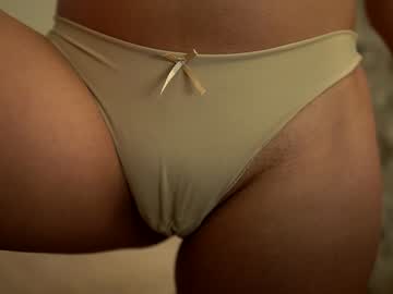 Nude cam girl prettyhousewife image #3860405