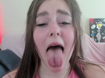 Nude cam girl emilia_me image #1427544