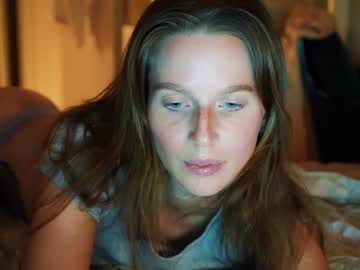 Nude cam girl ellaa91 image #2500470