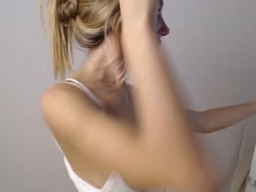 Nude cam girl trixie_taylor image #4678008