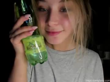 Nude cam girl sun_shine_baby image #2579277