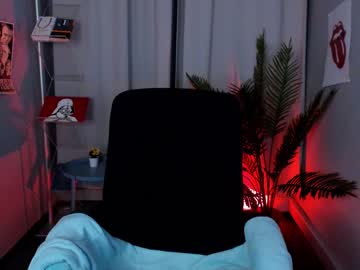 Nude cam girl princesss_mia image #1400740