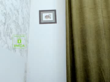 Nude cam girl lee_yoona image #337943
