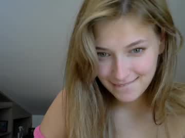 Nude cam girl talyaa_xo image #1786940