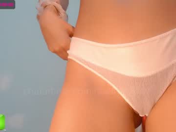 Nude cam girl gummy_bear7 image #904783