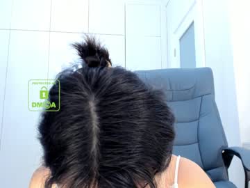 Nude cam girl lee_yoona image #640137