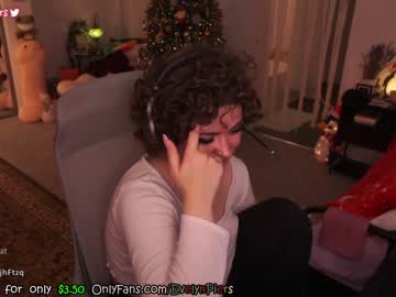 Nude cam girl evelynpiers image #3278602