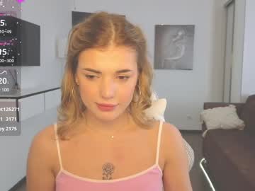 Nude cam girl adri_dream image #7038185