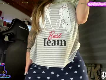 Nude cam girl yesikasaenz image #564422