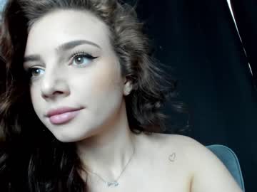 Nude cam girl 9harlotte99 image #3801488