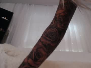 Nude cam girl blonde_riderxxx image #2500921