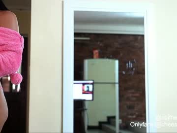 Nude cam couple cheeseburgerjesus image #2129560
