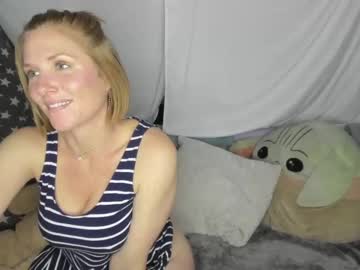 Nude cam couple akgingersnaps image #5315813