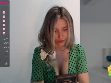 Nude cam girl theellenshow image #3588900