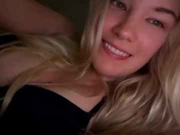 Nude cam girl mariah95 image #2166298