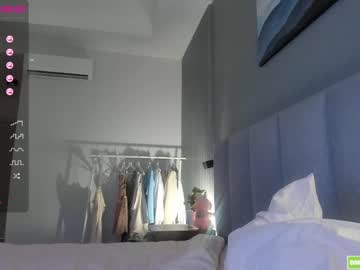Nude cam girl hee_jin image #2670053
