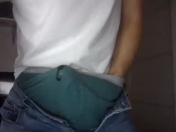 Nude cam man tommyboi_18 image #2914472