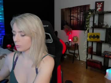 Nude cam girl kimilee22 image #5371083