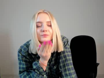 Nude cam girl oliviabr0wn image #3114278