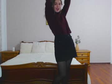 Nude cam girl little_kitt1y_ image #5579995