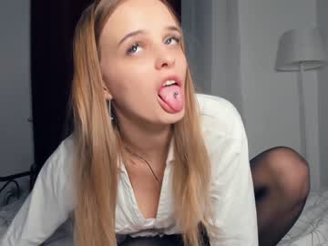 Nude cam girl look_my_passion image #6265193