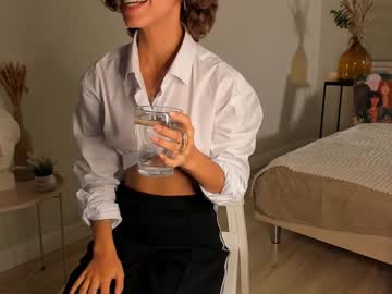 Nude cam girl lenaelisabeth image #5523591