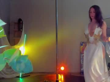 Nude cam girl _meganmeow_ image #4379698