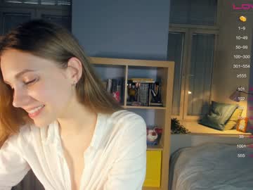 Nude cam girl youne_and_beautiful image #4489843