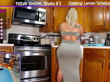 Nude cam girl milavalentinax image #2107313