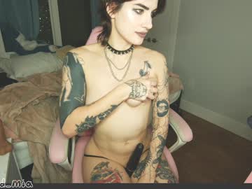 Nude cam girl aynmarie image #4579055