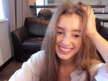 Nude cam girl coy_amina_ image #2360507