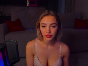 Nude cam girl angella_kleee image #2955756