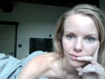 Nude cam girl carinablair777 image #6959188