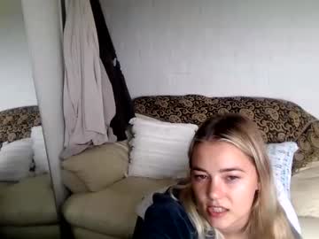 blondee18 nude girls camming