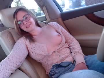 Nude cam girl juicy_peach88 image #1845839