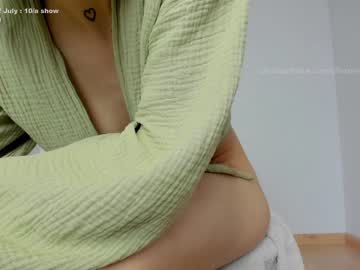 Nude cam girl honey_sunshine image #4894388