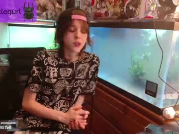 Nude cam girl beetlegurl image #5863505